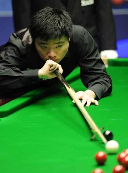 张玉宁接到 张玉宁接到